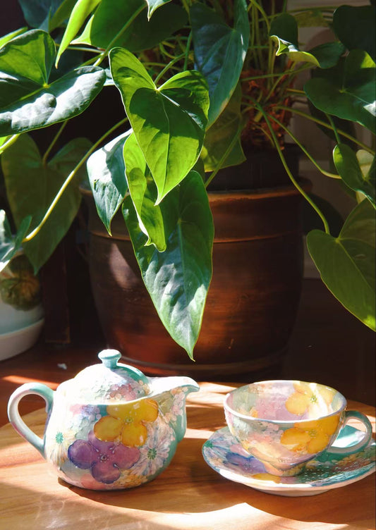 Yuzuriha Flower Pot (Gift Box)