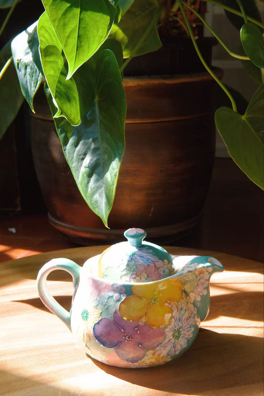 Yuzuriha Flower Pot (Gift Box)