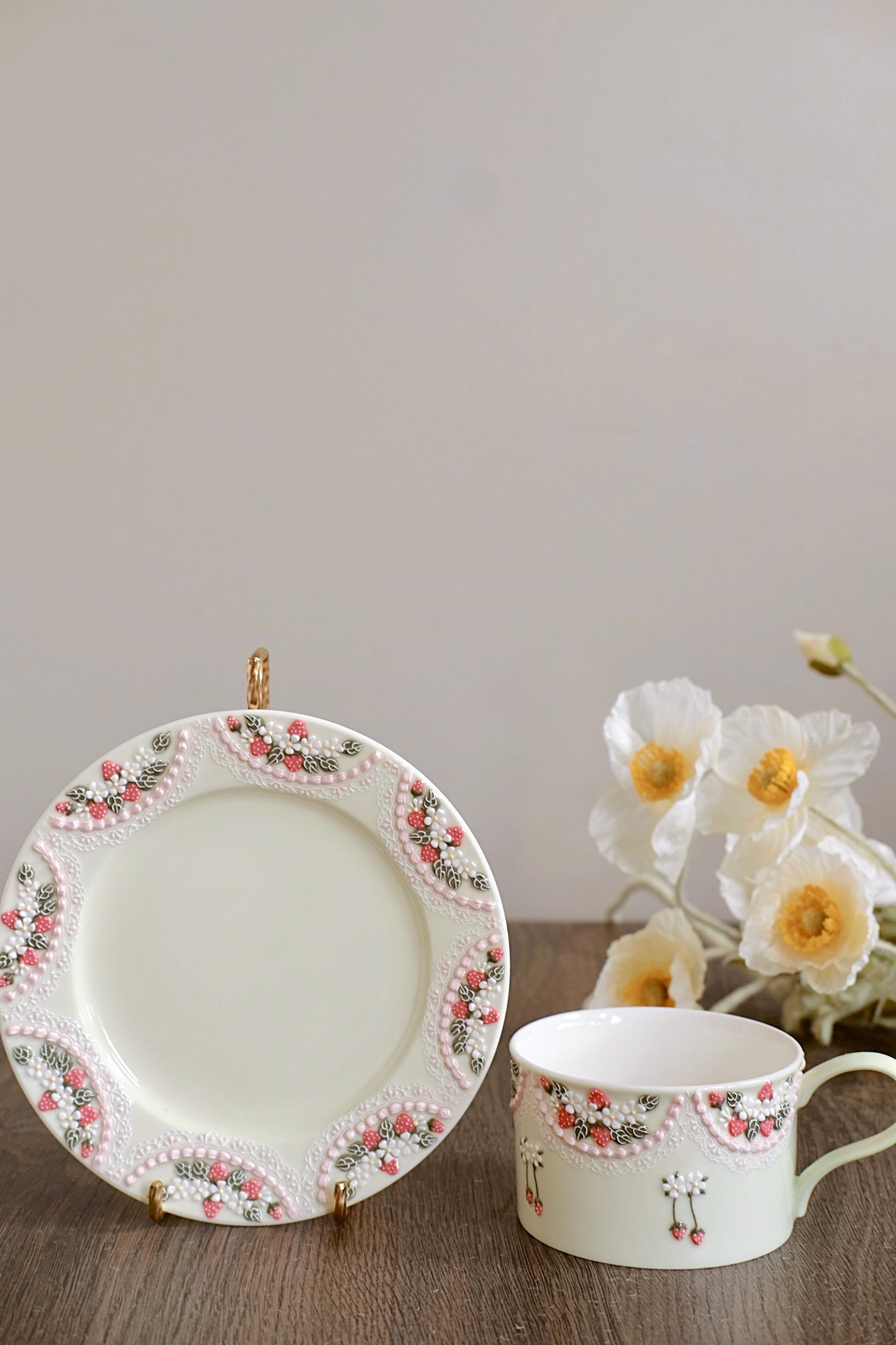 Toto. Strawberry Cup and Saucer
