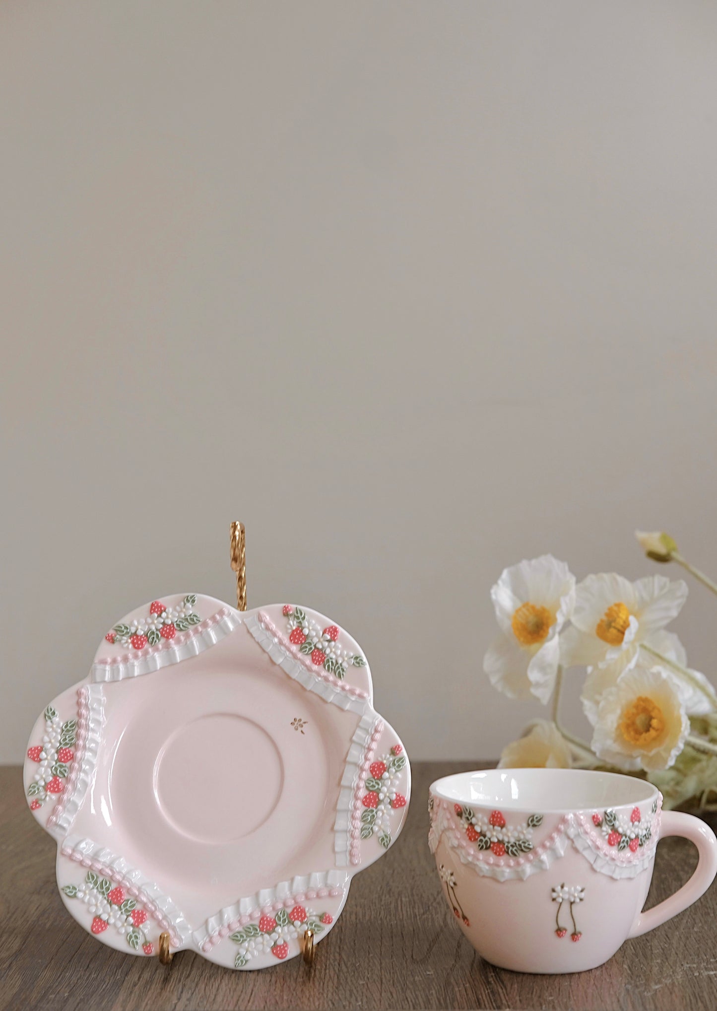 Toto. Strawberry Cup and Saucer