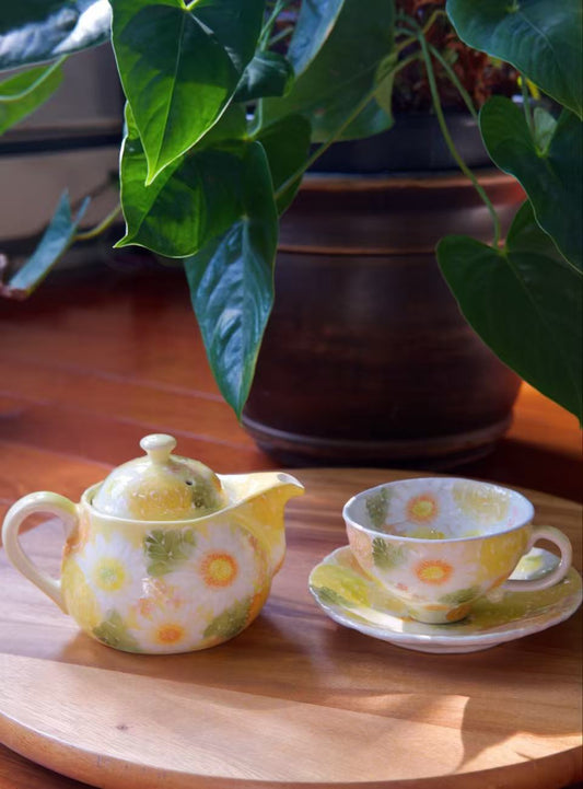 Yuzuriha Flower Pot (Gift Box)