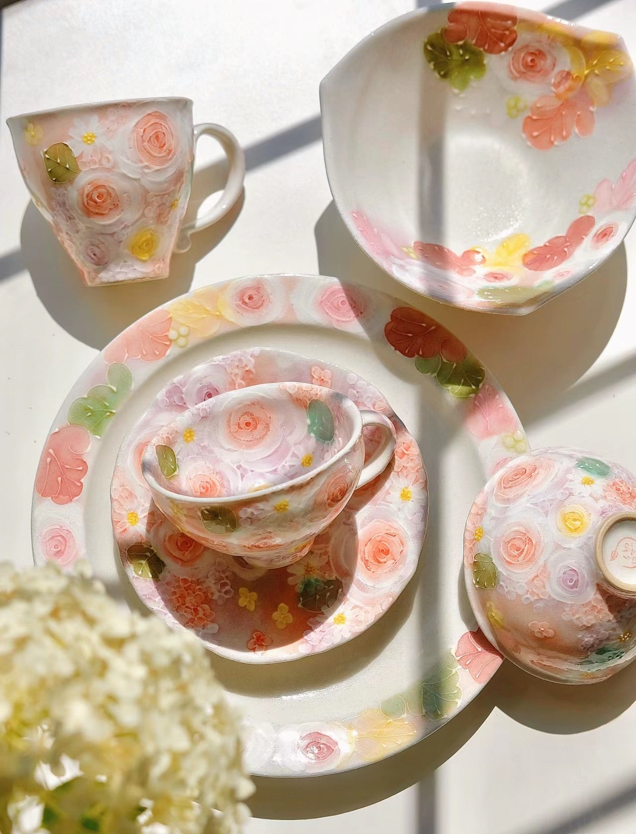 Yuzuriha Flower Scenery Plate