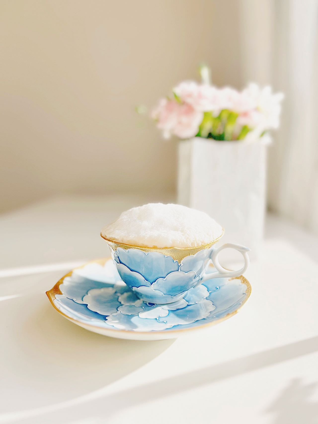 Aritayaki golden peony cups and saucers