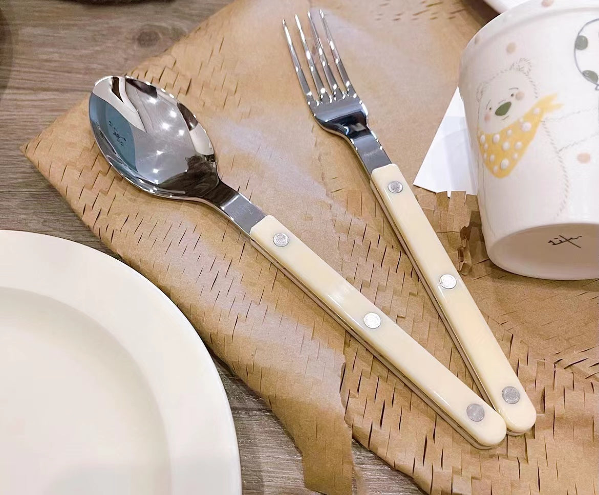 Sabre Bistrot Shiny Flatware - Ivory