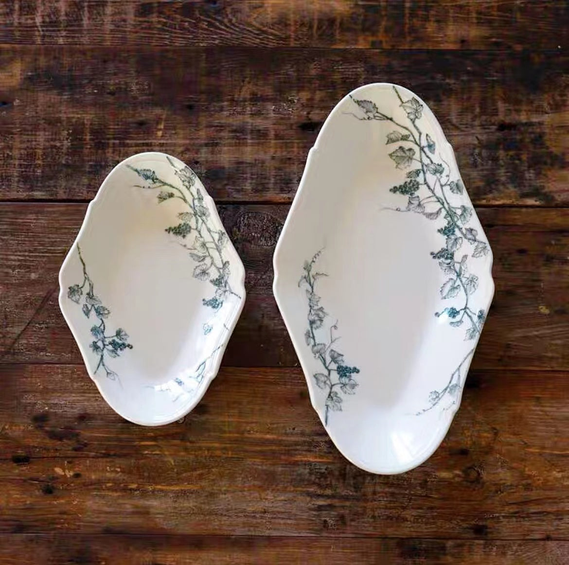 Studio M' Vigne Large Oval Plates