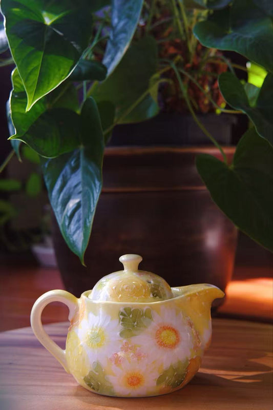 Yuzuriha Flower Pot (Gift Box)