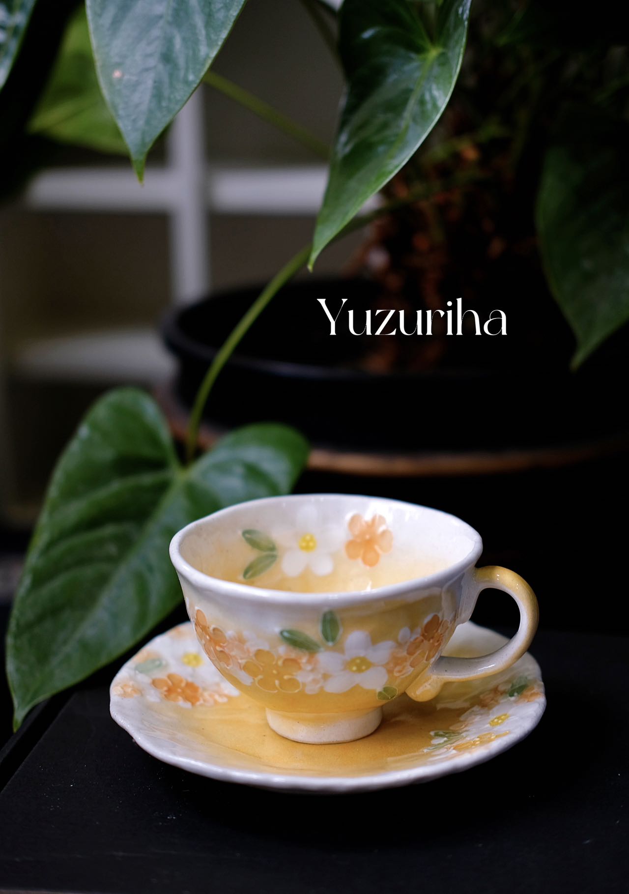 Yuzuriha Flower Coffee Mug with flowers