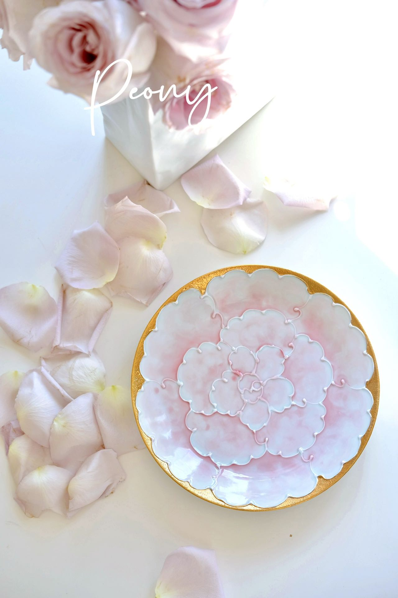 Aritayaki Golden Peony Plates Gift Box