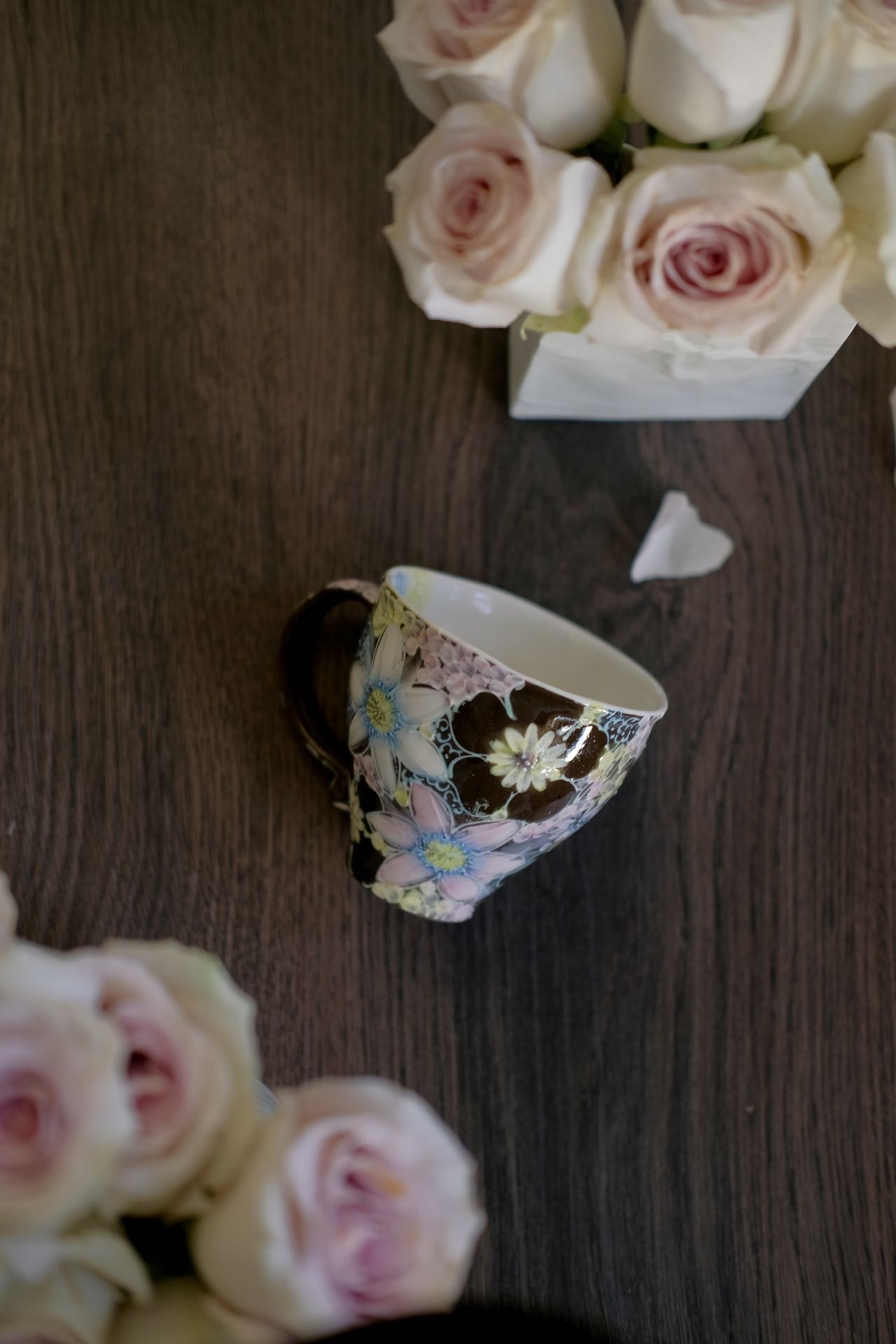 Yuzuriha Flower Mug (Gift Box)