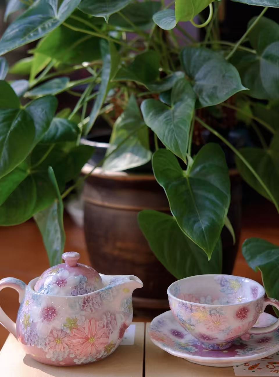 Yuzuriha Flower Pot (Gift Box)