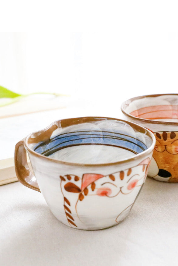 Arita Ware Kitten Cup in Blue