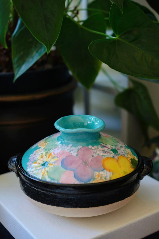 Yuzuriha Series Handmade Pot with Flower -Donabe Size 6