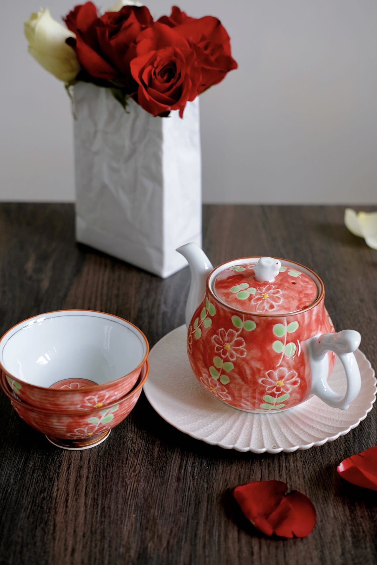 Arita Sakura Red Bunny Pot in Wooden Box