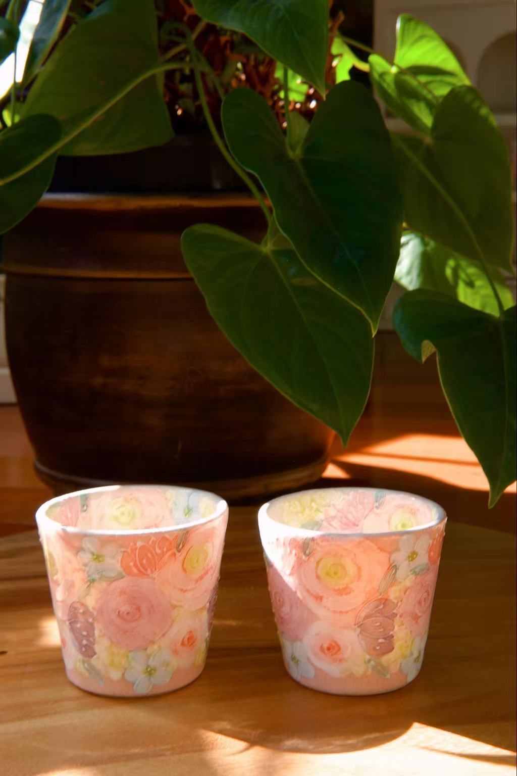 Yuzuriha Flower Pot and Teacups (Gift Box)