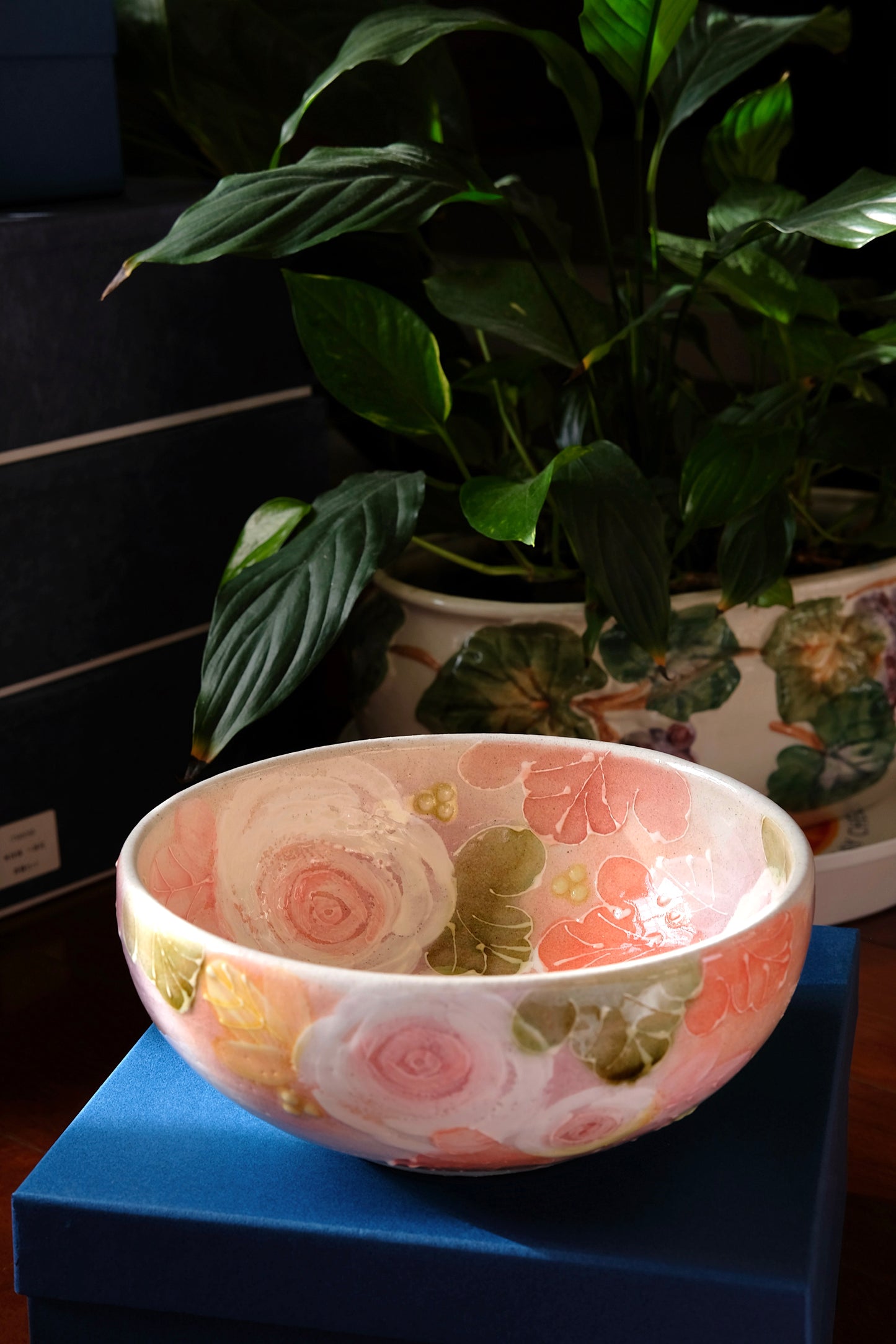 Yuzuriha Handmade Big Bowl in Pink Rose