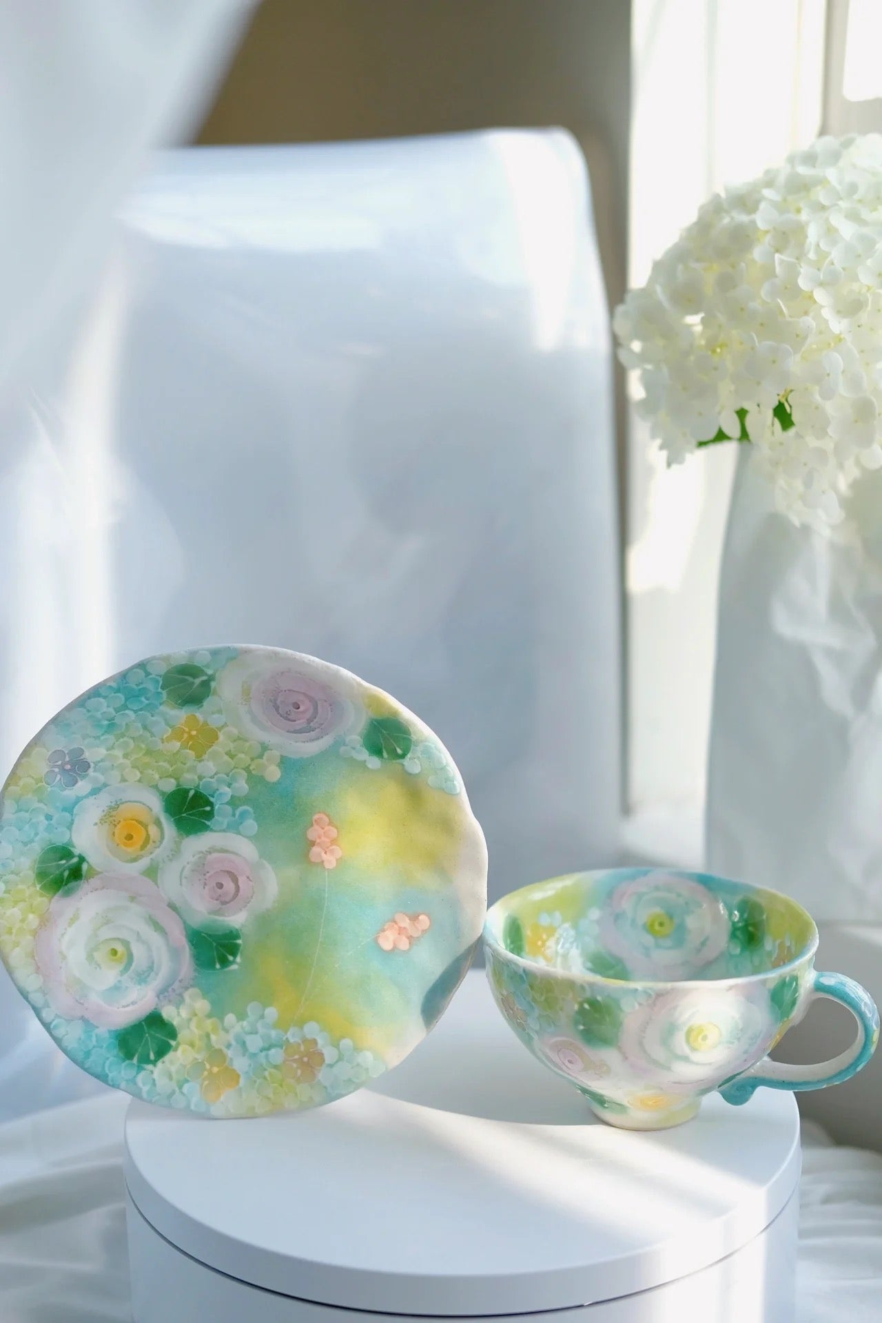 Yuzuriha Flower Coffee Mug