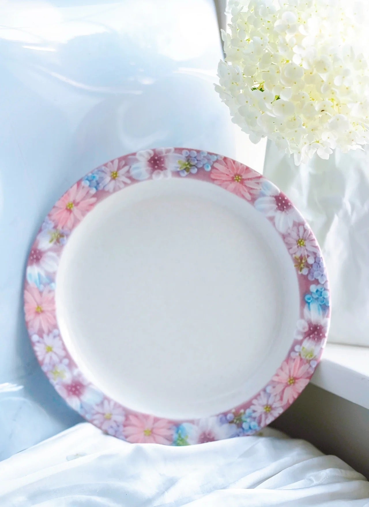 Yuzuriha Flower Scenery Plate