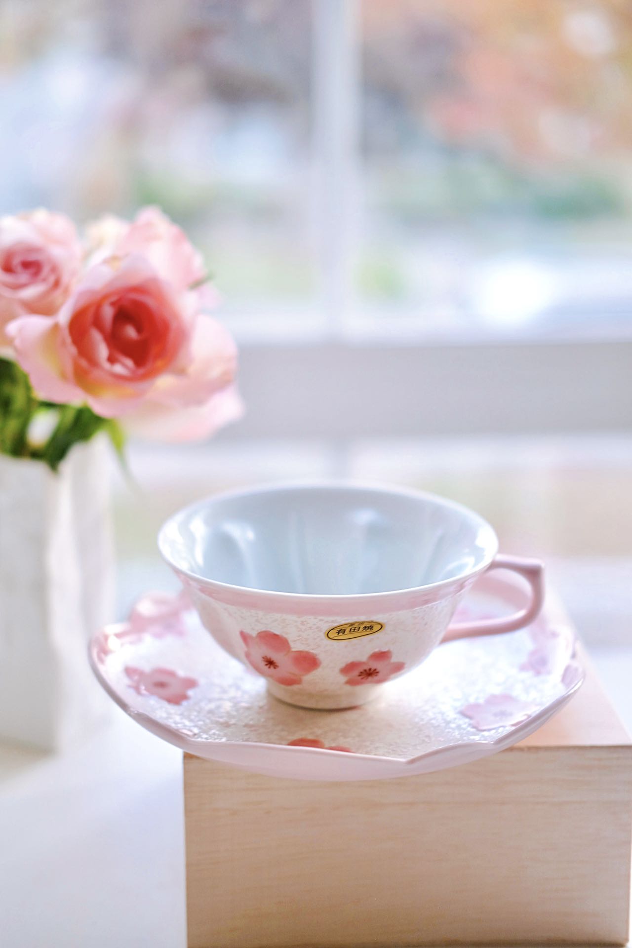 Arita ware Light Pink Glaze Iris Cherry Blossom Coffee Cup and Plate