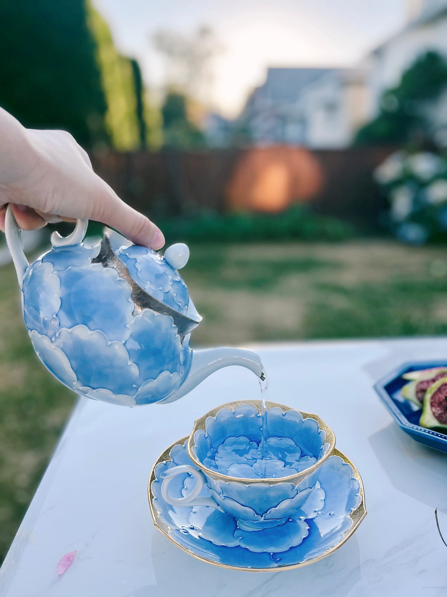 Aritayaki golden peony cups and saucers