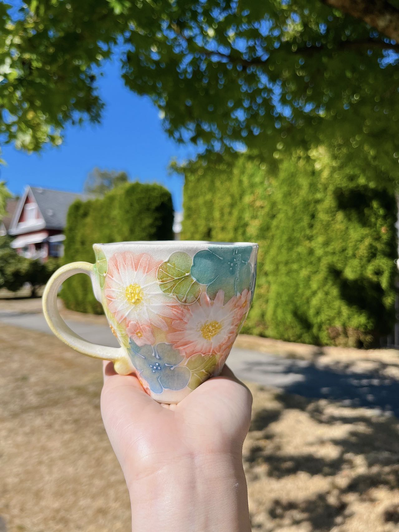 Yuzuriha Flower Mug (Gift Box)