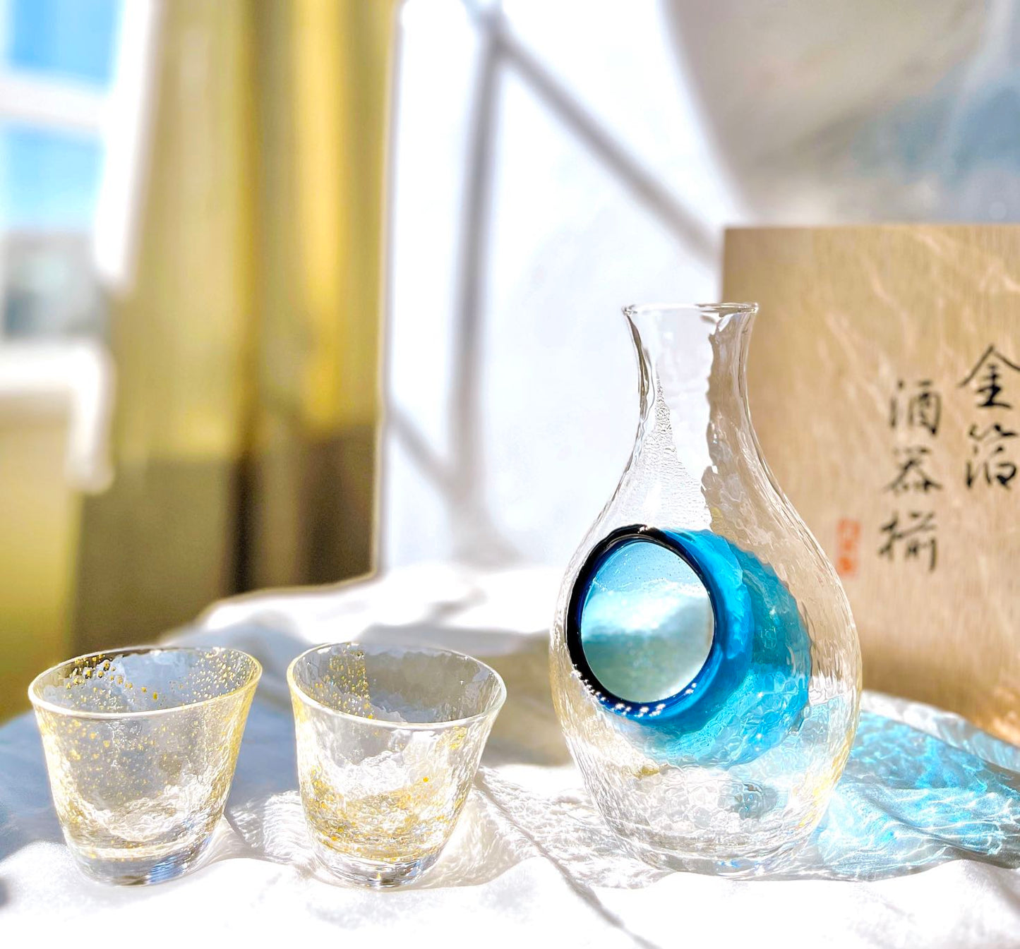 Toyo-Sasaki Glass Sake suit