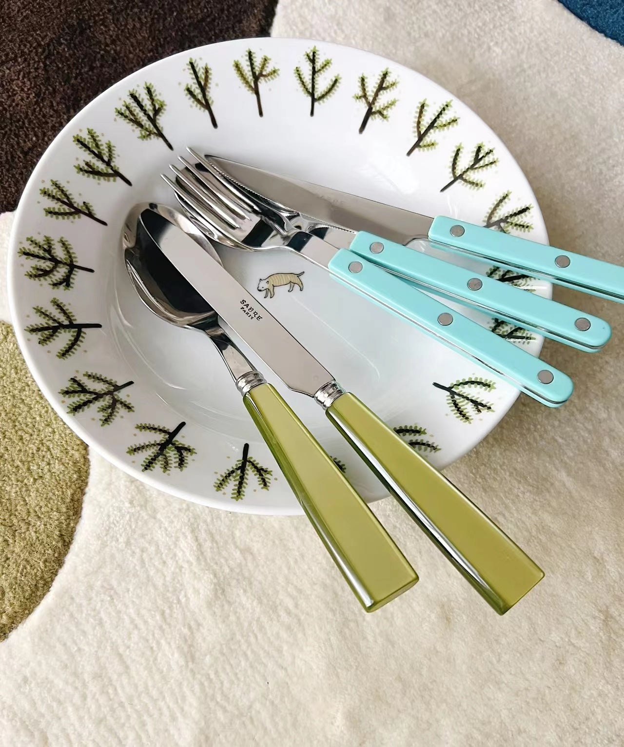 Sabre Bistrot Shiny Flatware - Tiffany Blue