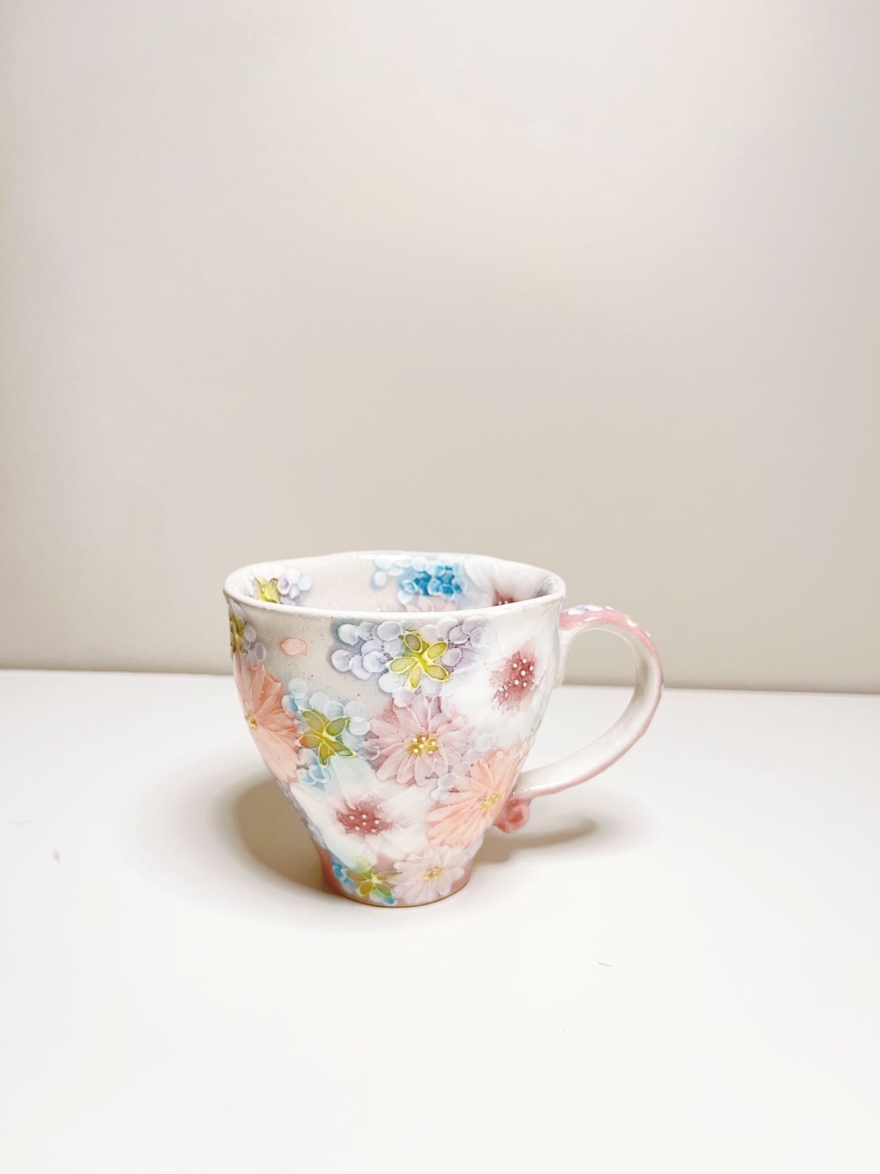 Yuzuriha Flower Mug (Gift Box)