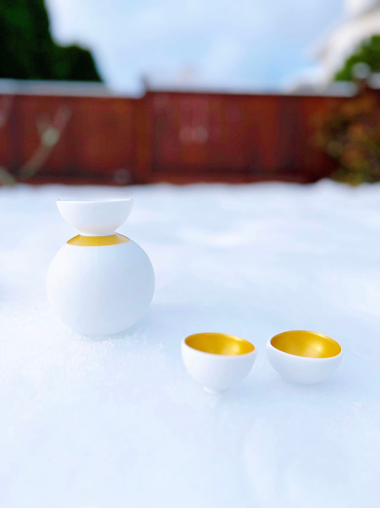 Ceramic Japan Snowman Sake Set