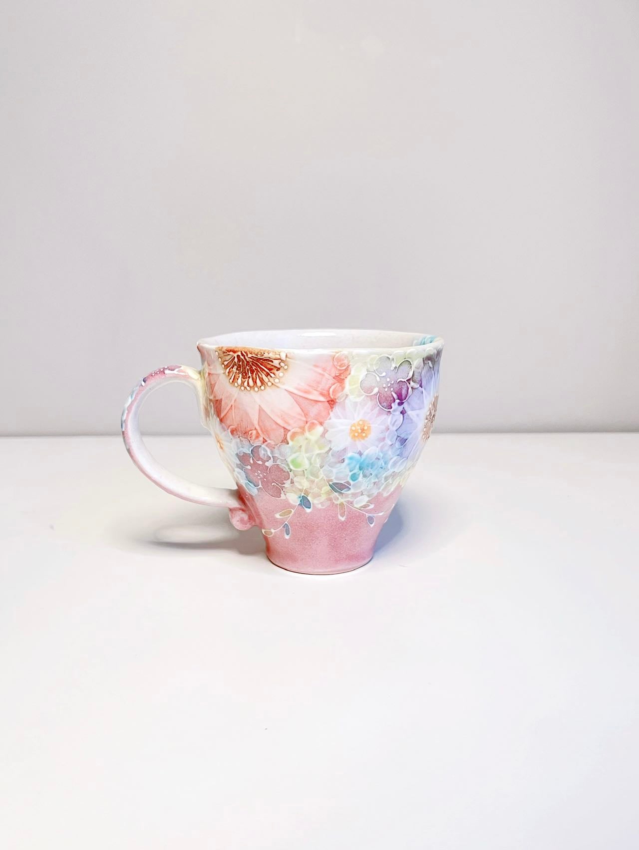 Yuzuriha Flower Mug (Gift Box)