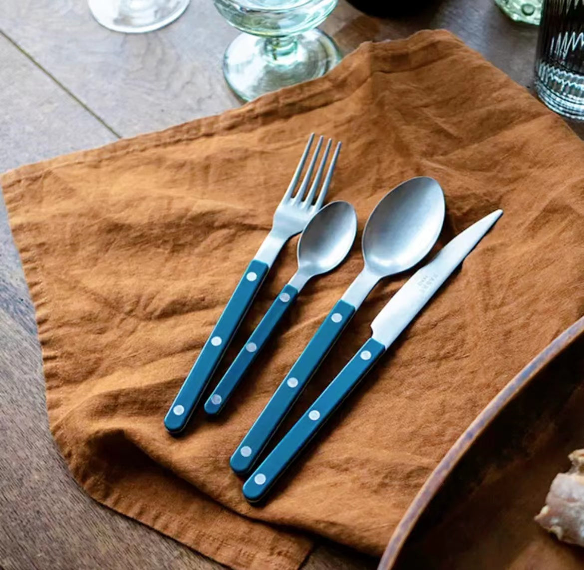 Sabre Bistrot Shiny Flatware - Aquamarine