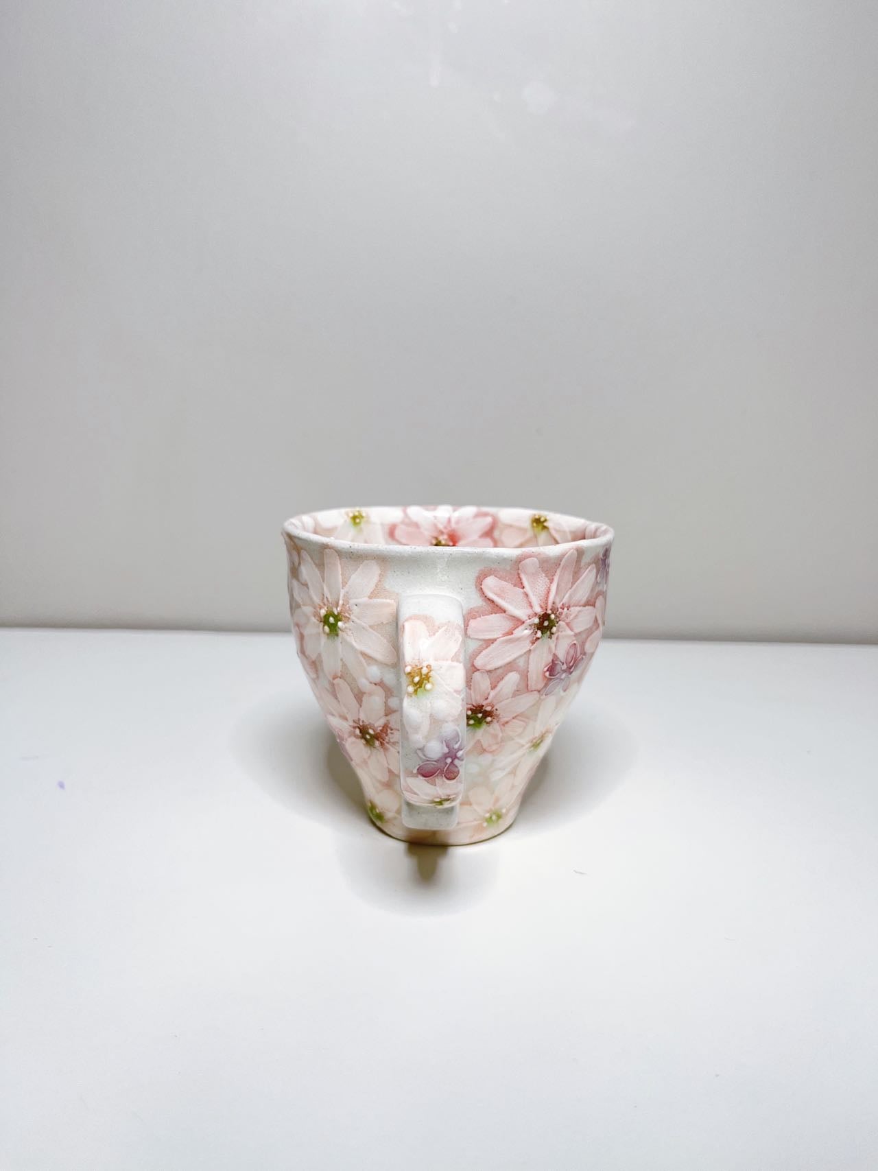 Yuzuriha Flower Mug (Gift Box)