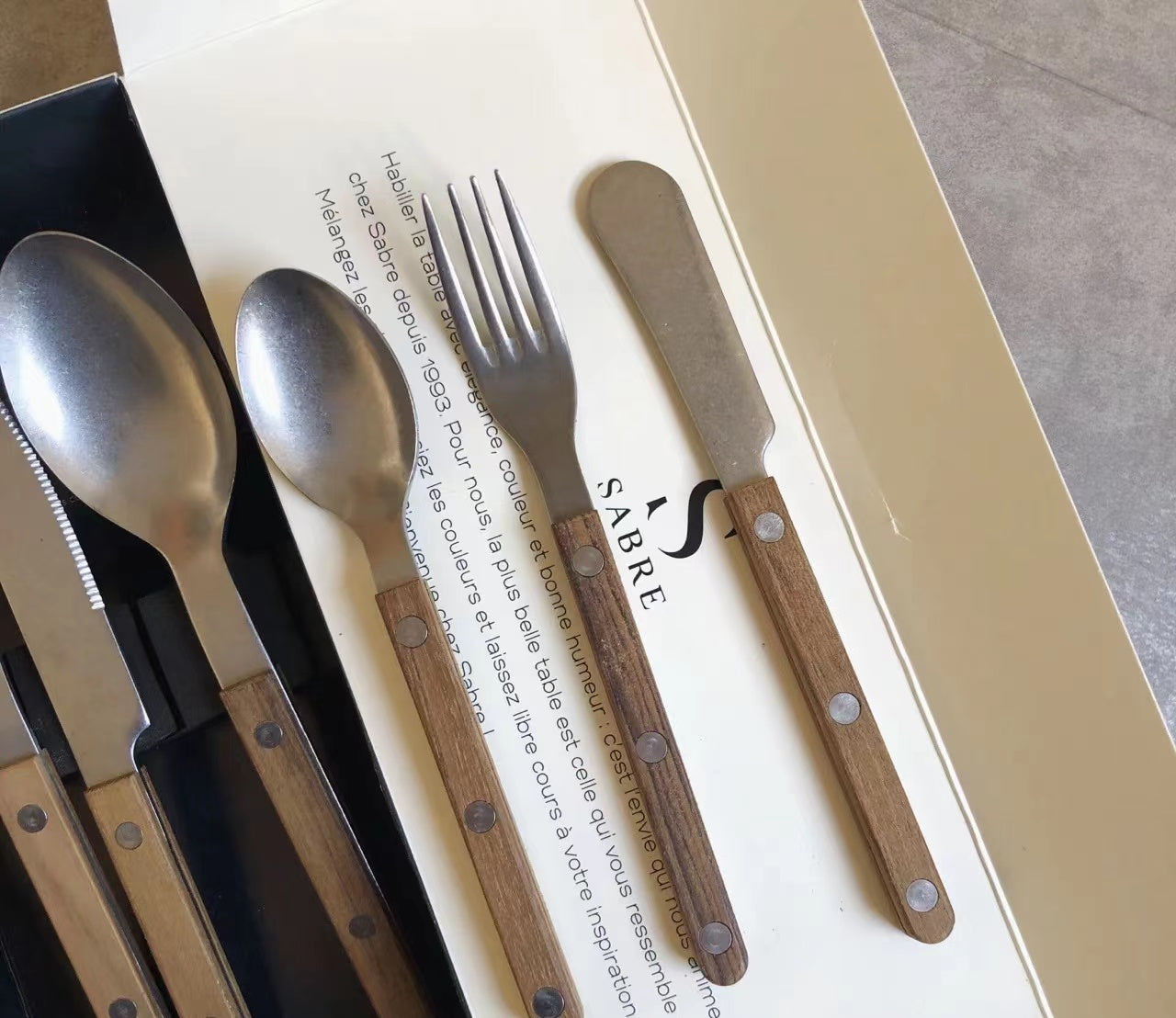 Sabre Bistrot Shiny Flatware - Teak