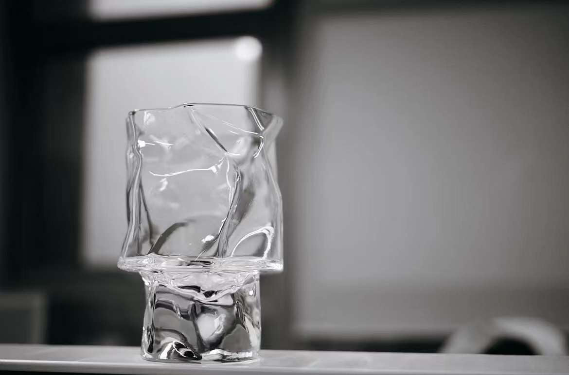 Crumple Wine Glass- Clear