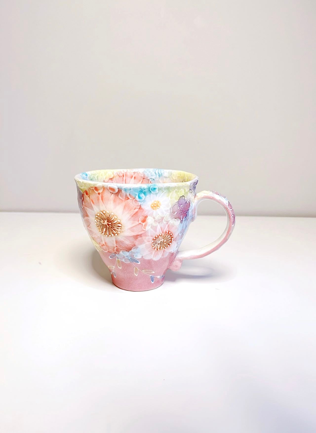 Yuzuriha Flower Mug (Gift Box)