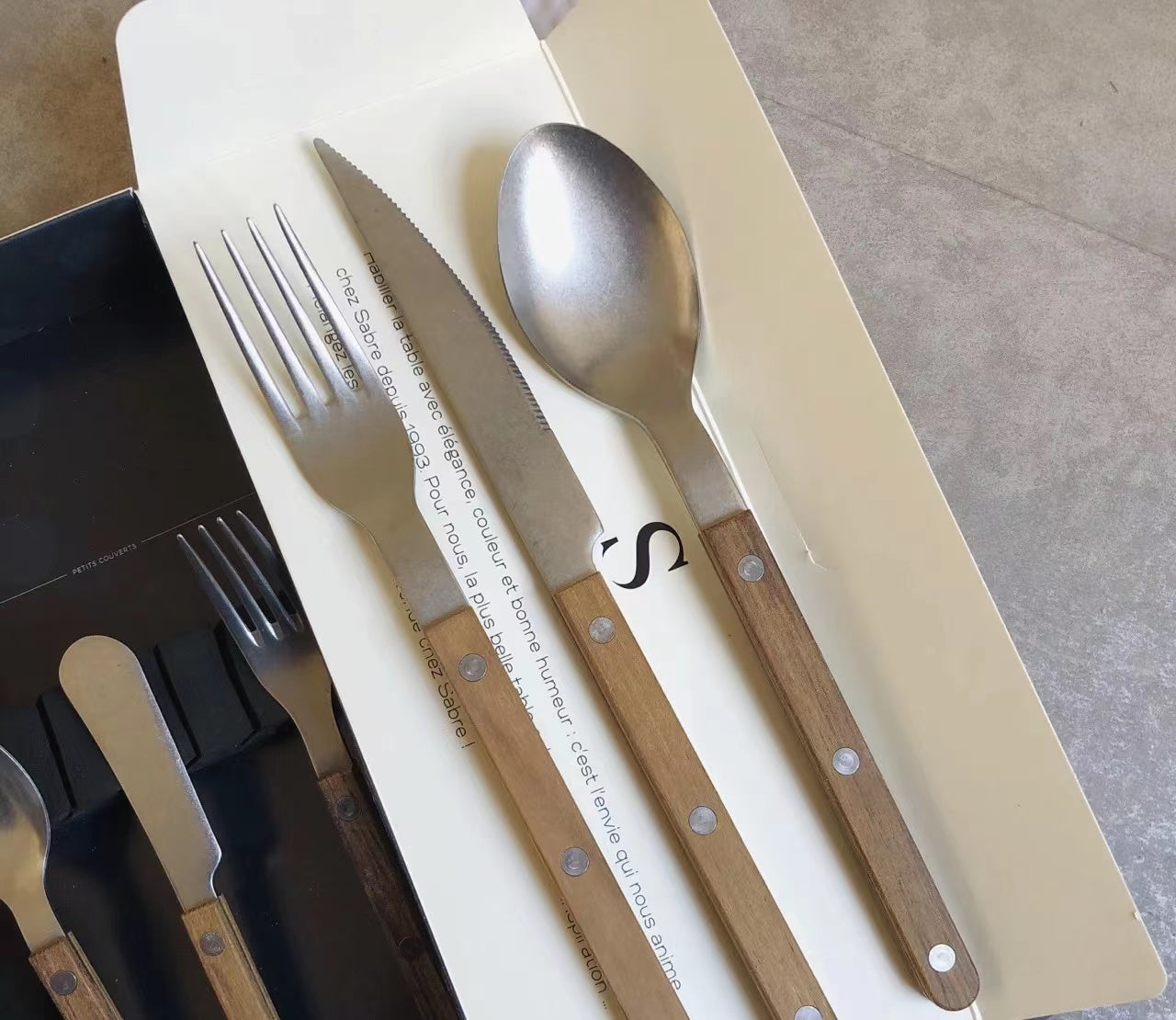 Sabre Bistrot Shiny Flatware - Teak