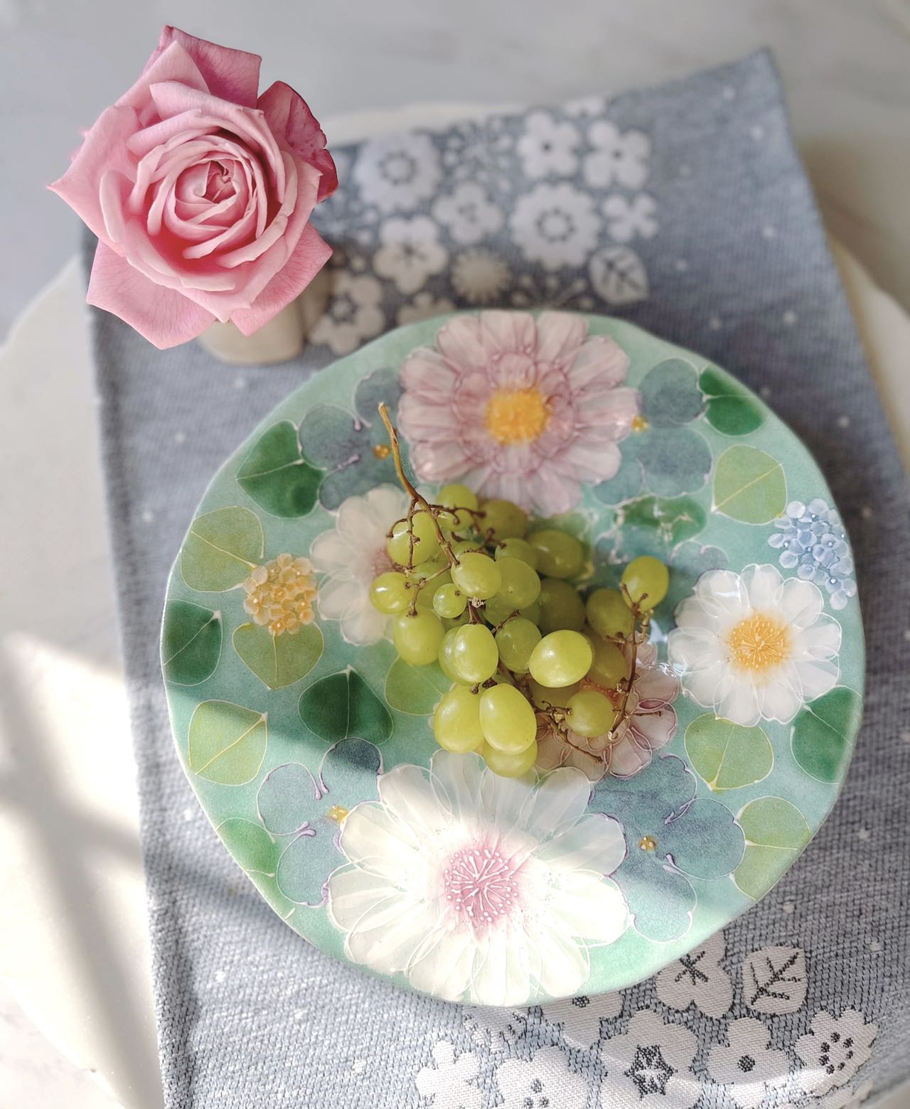 Yuzuriha Flower Scenery Pasta Plate