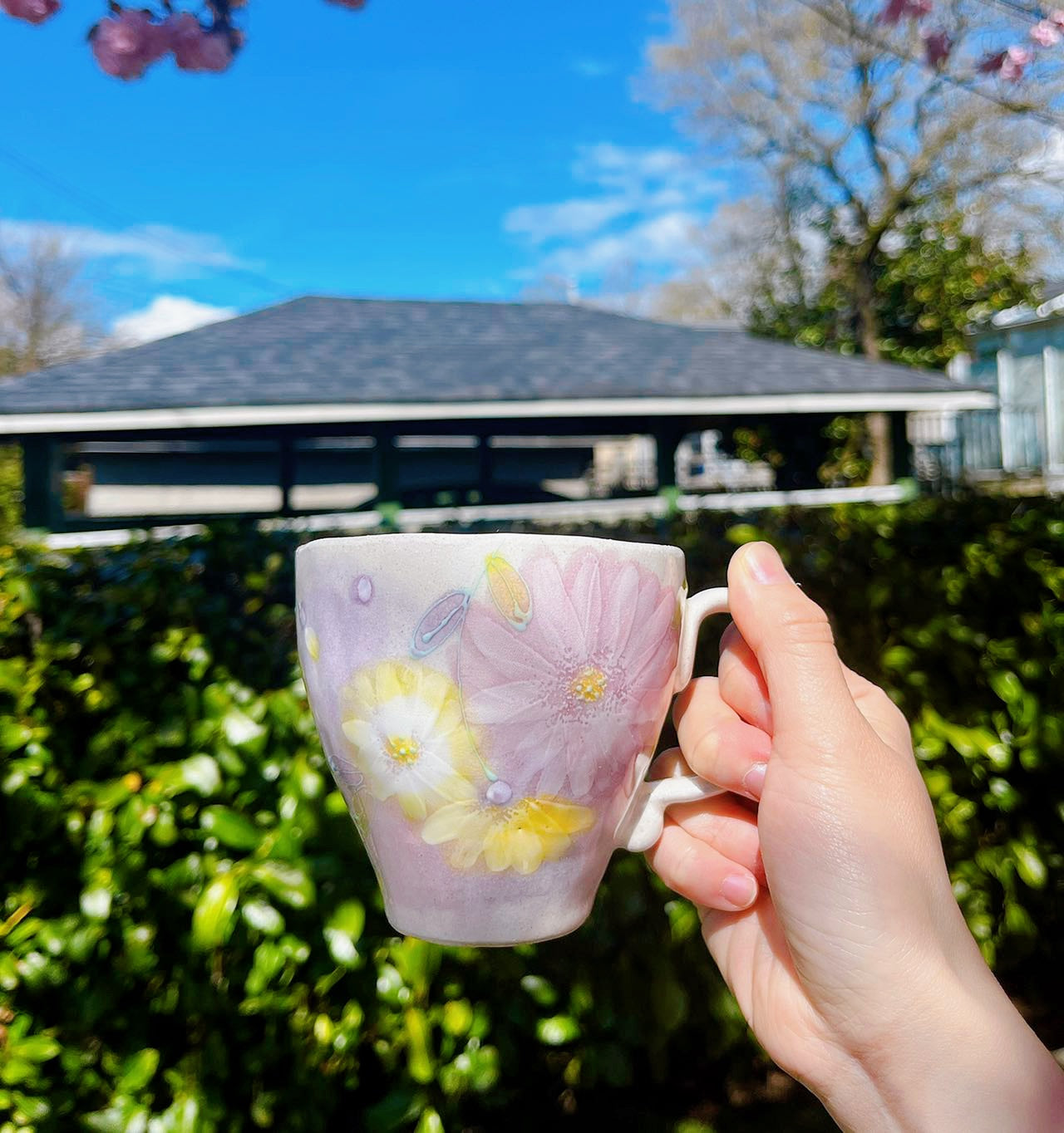 Yuzuriha Flower Mug (Gift Box)