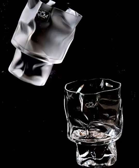 Crumple Wine Glass- Clear