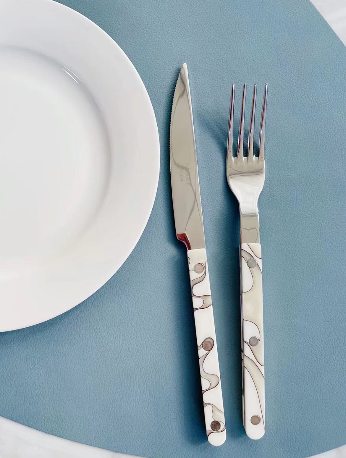 Sabre Paris Bistrot Flatware - Dune Ivory