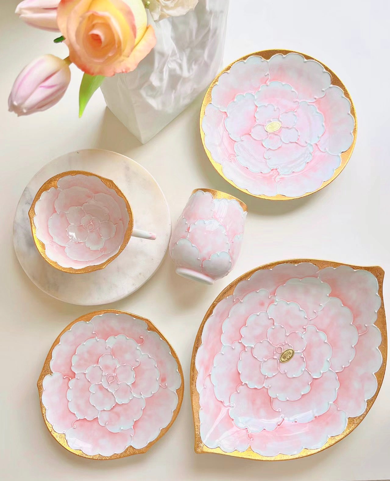 Arita Peony Golden Lemon Plate Gift Box